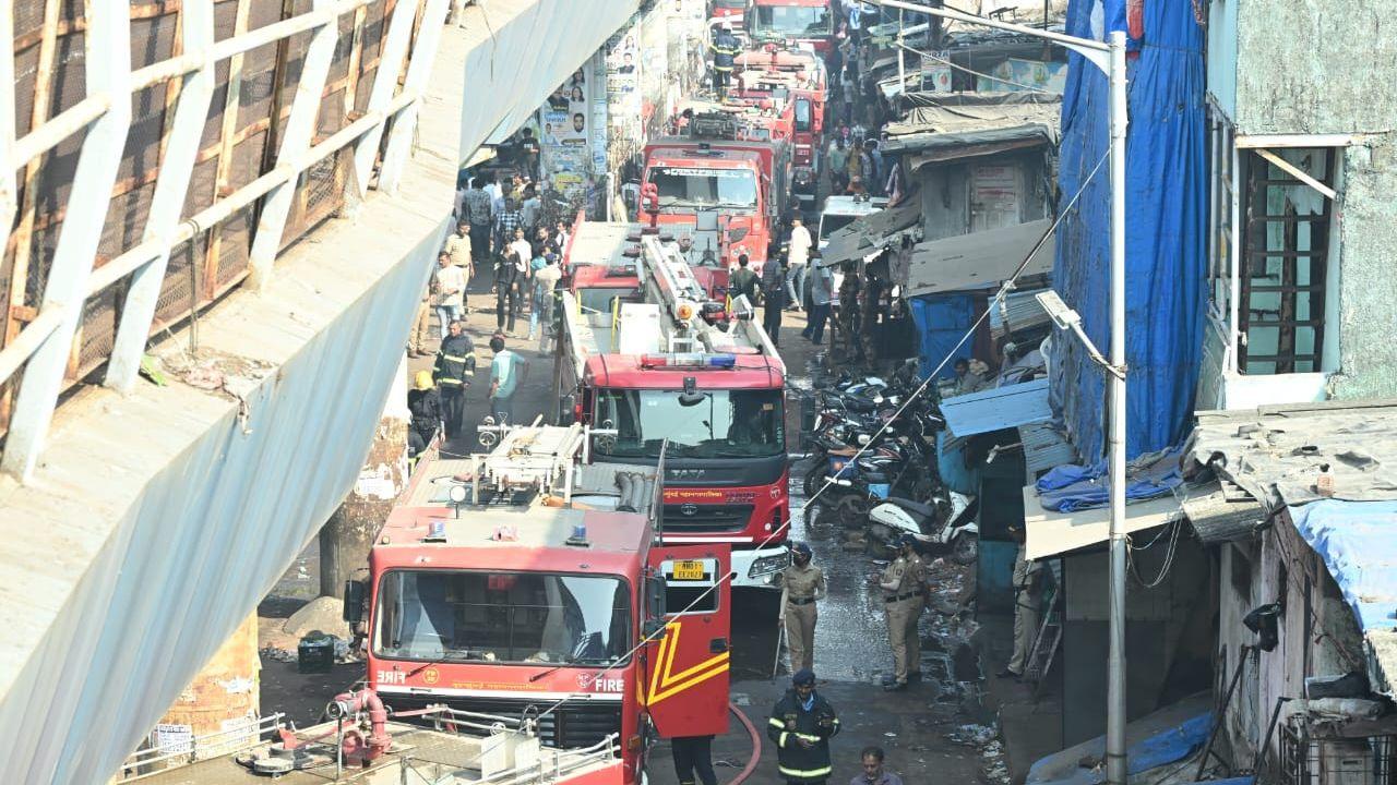 The fire affected the local train services earlier in the day. By afternoon, the services resumed normal operations, with the Harbour Line’s first DOWN train departing at 2.11 pm. The caution orders issued on the UP Fast line were also relaxed at 2.29 pm 
