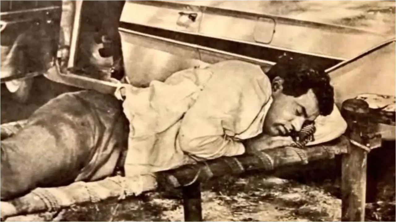 Dharmendra death: Smriti Irani recalls asking veteran star for help in election