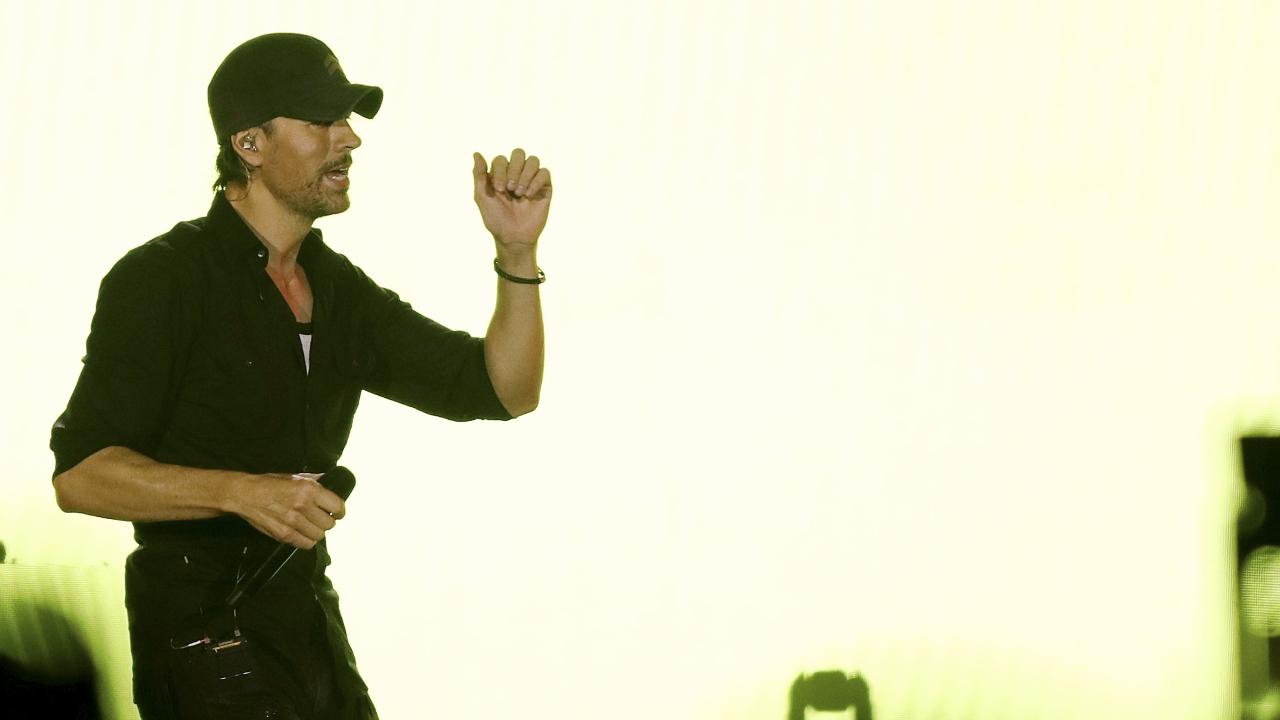 Enrique Iglesias concert: Mumbai police report 73 phone thefts in 2 days Enrique Iglesias concert: Mumbai police report 73 phone thefts in 2 days