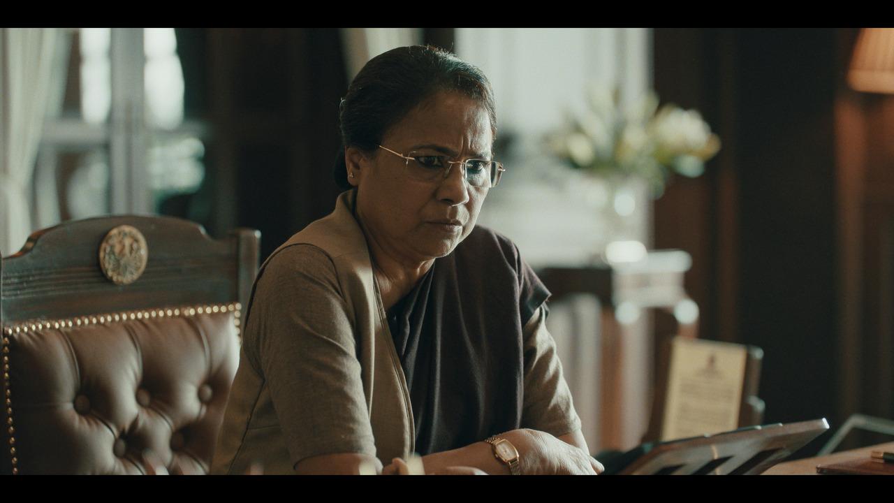 <p><span style="font-weight: 400;">The story lays its roots in political conflicts that disrupt peace in North East India. Srikant, who is on the run with JK and his family after becoming a suspect in his boss Kulkarni’s murder, must prove his innocence. </span></p> <p><span style="font-weight: 400;">The story lays its roots in political conflicts that disrupt peace in North East India. Srikant, who is on the run with JK and his family after becoming a suspect in his boss Kulkarni’s murder, must prove his innocence. </span></p>