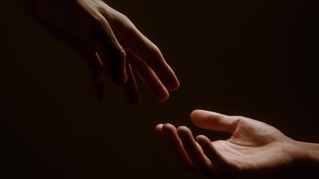 Study: Touch triggers the human nervous system more than sound or sight