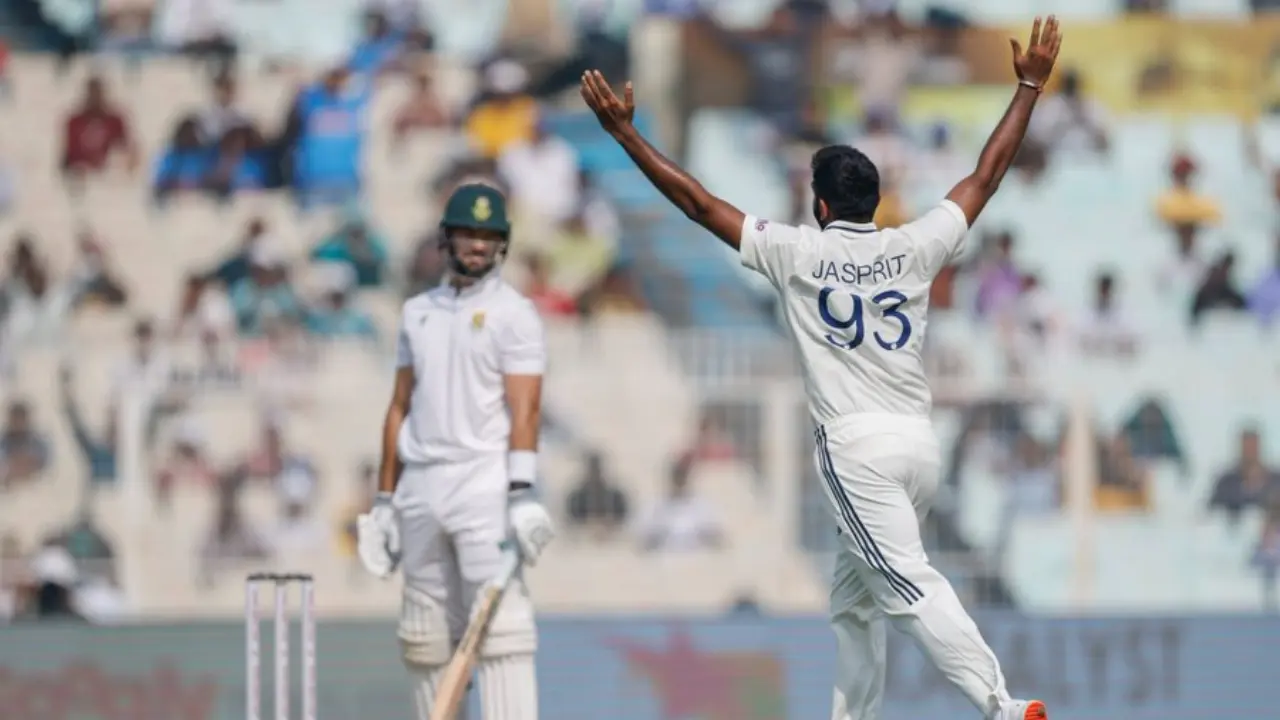 IND vs SA 1st Test: South Africa reach 105 runs for three wickets at Lunch IND vs SA 1st Test: South Africa reach 105 runs for three wickets at Lunch