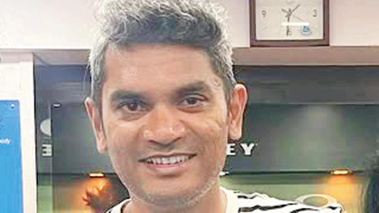 Aavishkar Salvi, Bowling Coach