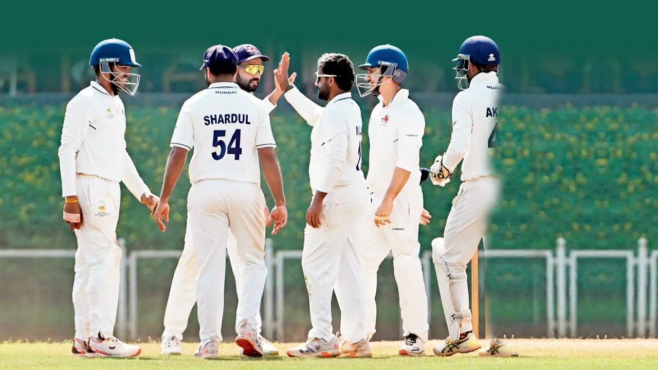 Mumbai’s seven-star show! Shams Mulani (second from right) celebrates with teammates after dismissing HP’s Ankit Kalsi at the MCA-BKC ground on Monday. Pics/Atul Kmable