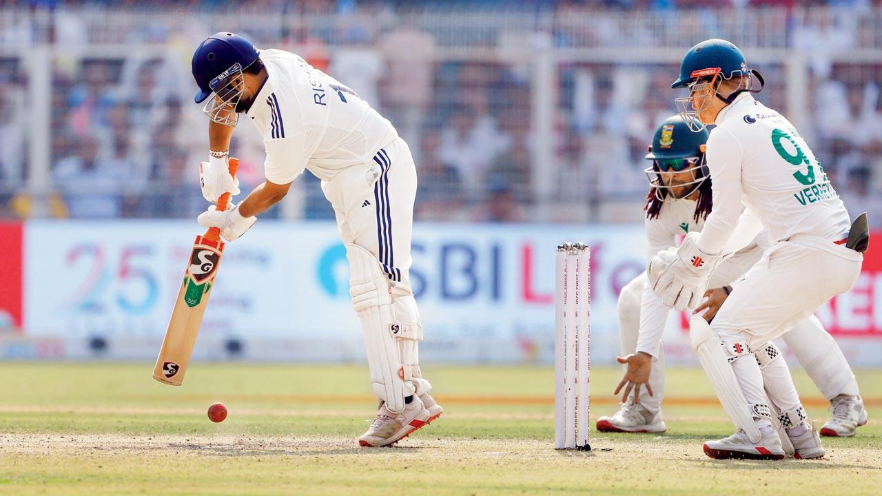 South Africa spinners deliver top performance to secure victory in Kolkata