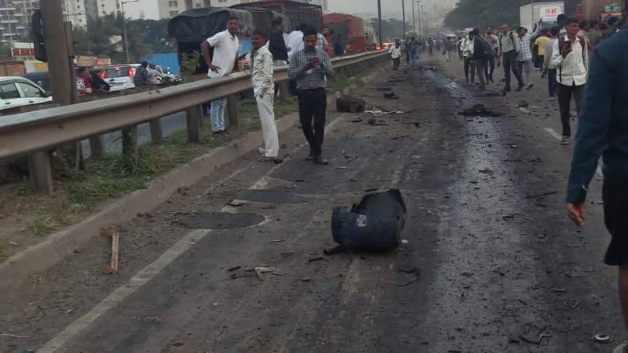 The incident caused a massive traffic jam on the busy highway stretch, with commuters stranded for hours