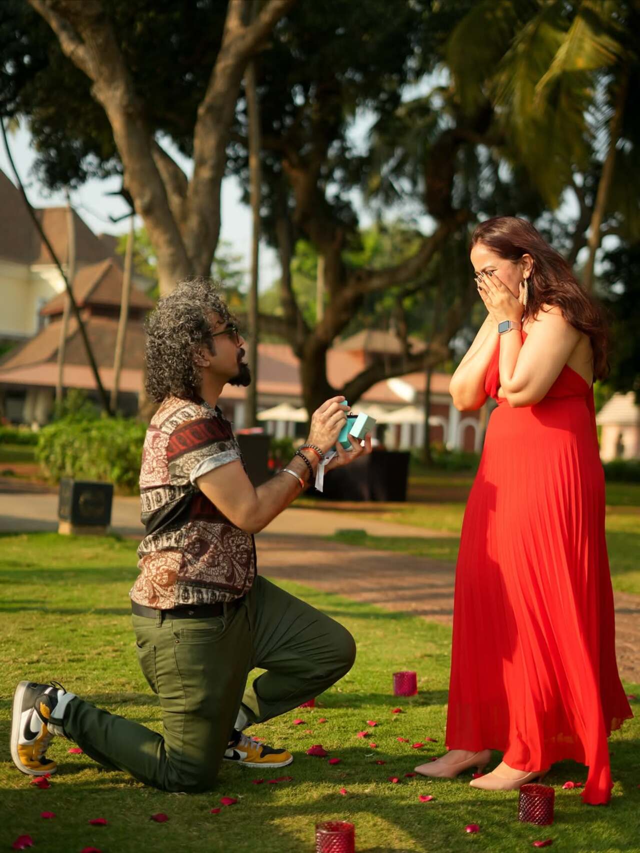 An engagement like this with that fairytale love