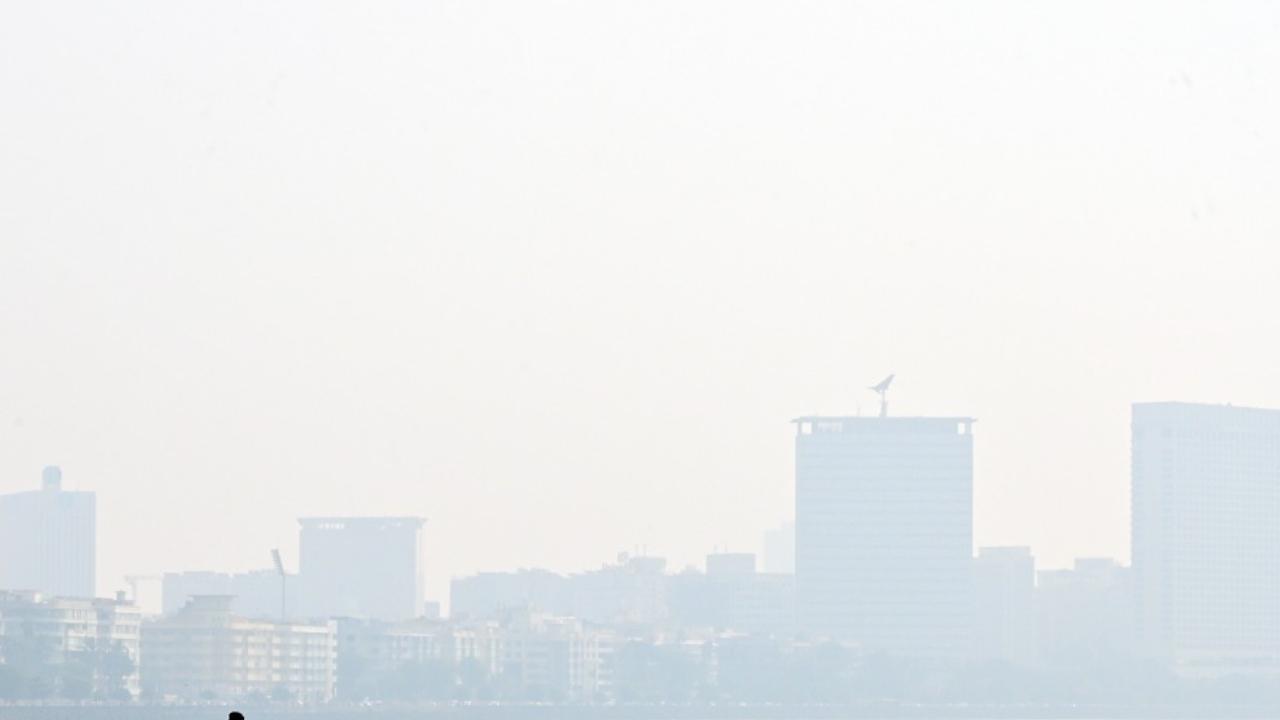 The air quality index from 0 to 100 is considered 'good', 100 to 200 'moderate', 200 to 300 'poor', 300 to 400 'very poor' and 400 to 500 or above 'severe'