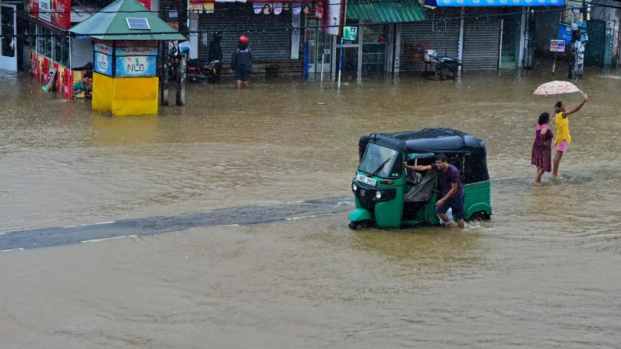 Sri Lanka: Over 80 dead as Cyclone Ditwah leaves trail of destruction