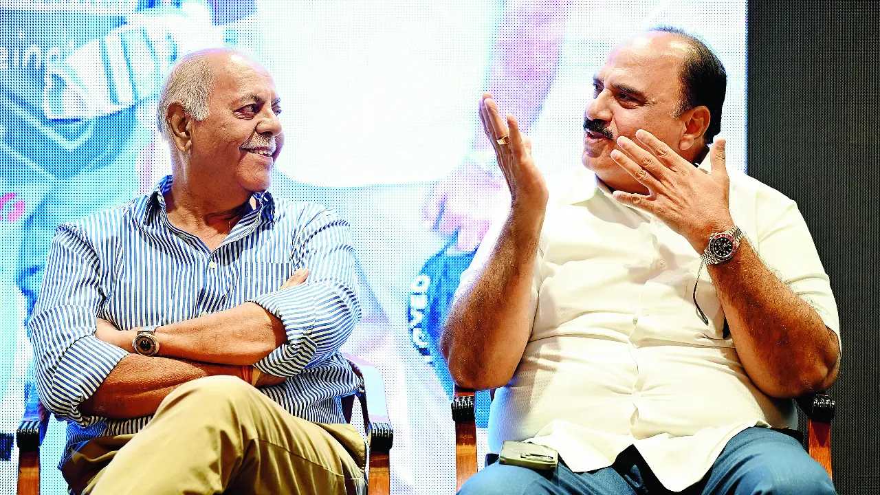 Mumbai cricket’s unmatchable mettle! Former India cricketer Yajurvindra Singh (left) with MSSA cricket secretary Nadim Memon during the Voice of Cricket panel discussion at the Cricket Club of India, Churchgate, on Monday. Pic/SATEJ SHINDE