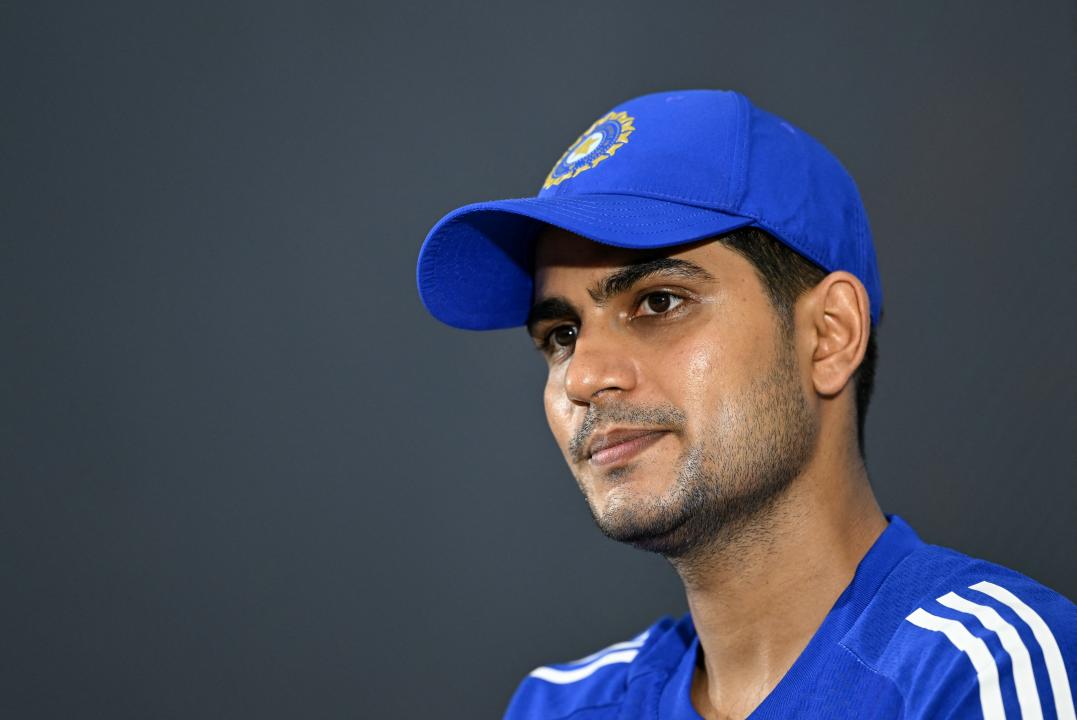 Sanjay Bangar backs Shubman Gill to break Rohit Sharma's unique record