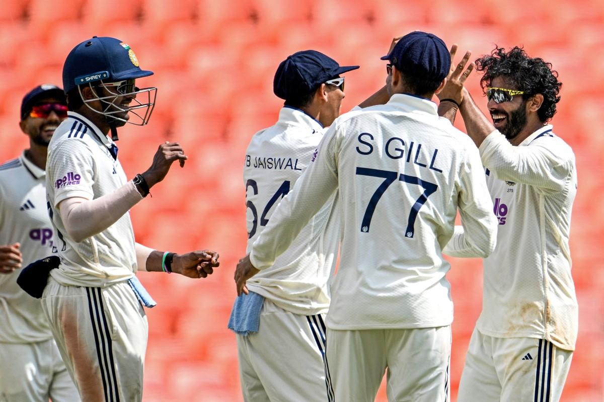 Team India were electric in the field in the opening session of Day 3 and their catching has got them into a great position of finishing the game off on Day 3 itself with a massive win by an innings. Here's how things unfolded (Pic: AFP)
