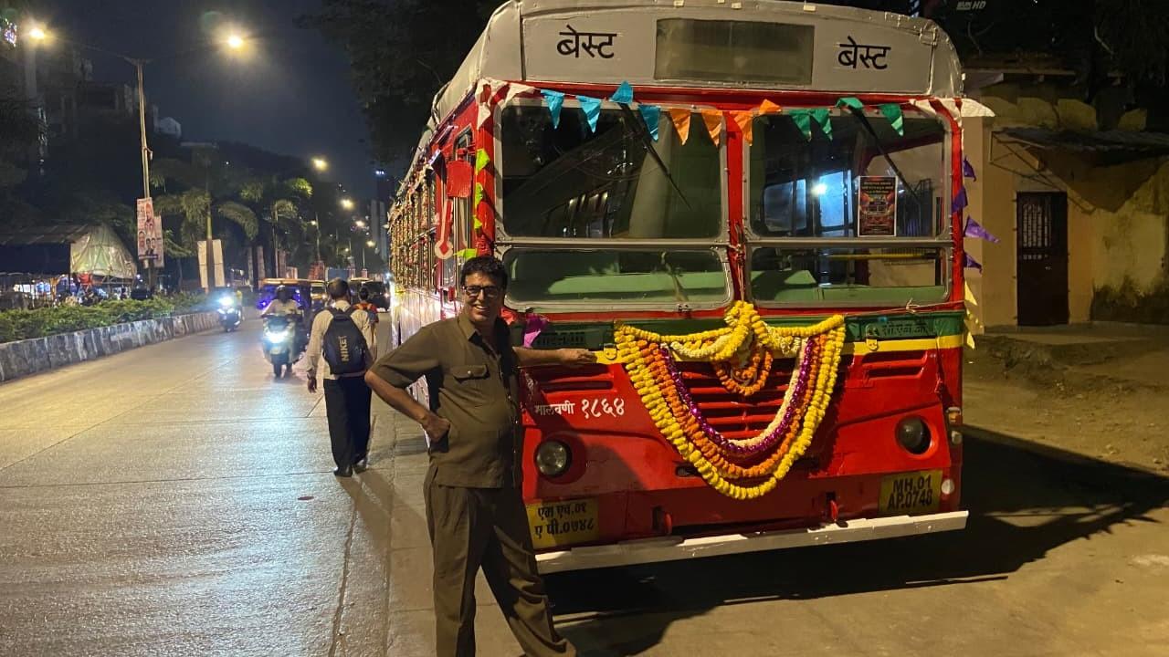 The bus has officially been retired after clocking more than fifteen years of service across the city’s crowded routes. Pics/Special Arrangement by Rajendra B. Aklekar