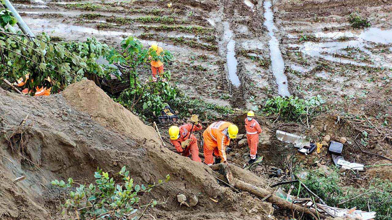 In Photos: 15 killed, several feared trapped as landslide hits bus in Bilaspur