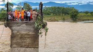 IN PHOTOS: Tourists stranded as heavy rains, landslides ravage Darjeeling
