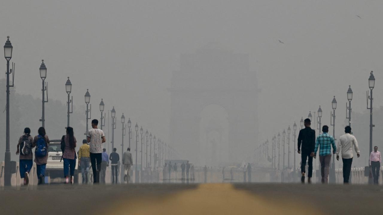 Meanwhile, several areas in Delhi recorded an AQI above 200, which means the air quality in these localities has turned 'Poor'.