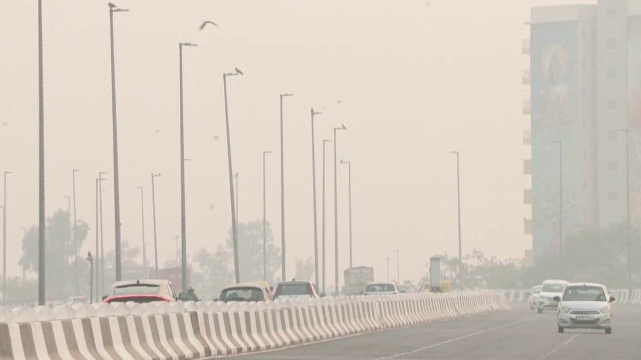 According to the SAMEER app by the Central Pollution Control Board (CPCB), Delhi recorded an overall AQI of 334 at noon, compared to 339 at 9 am