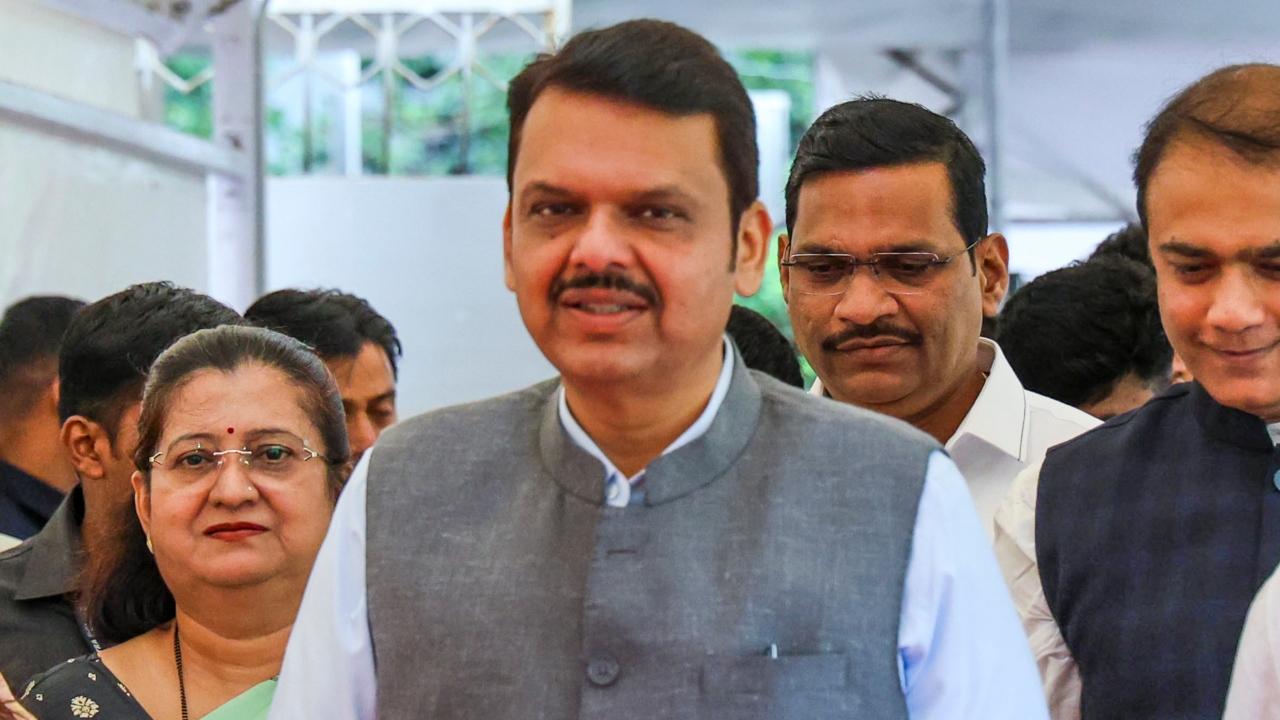 Bhupathi's surrender beginning of Naxal movement's end in Maharashtra: Devendra Fadnavis