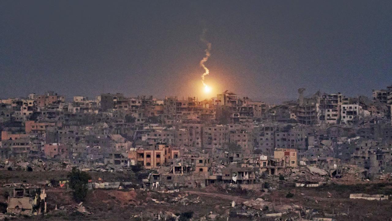 Israel y Hamas mantienen conversaciones en Egipto para el alto el fuego de Gaza