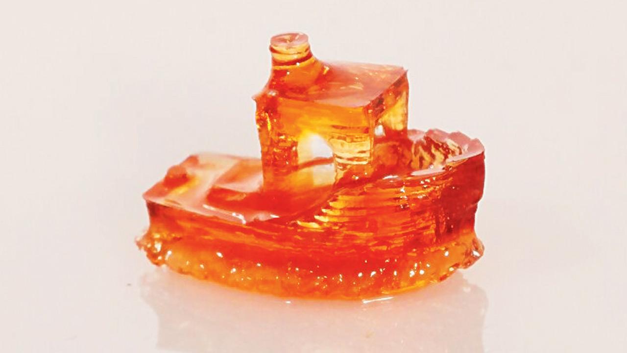 Decoding why we forgive failed tech easily Printed glass boat. PIC/HEBREW UNIVERSITY OF JERUSALEM