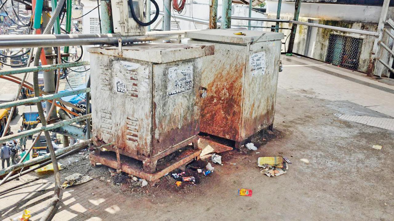 Paan stains deface the skywalk