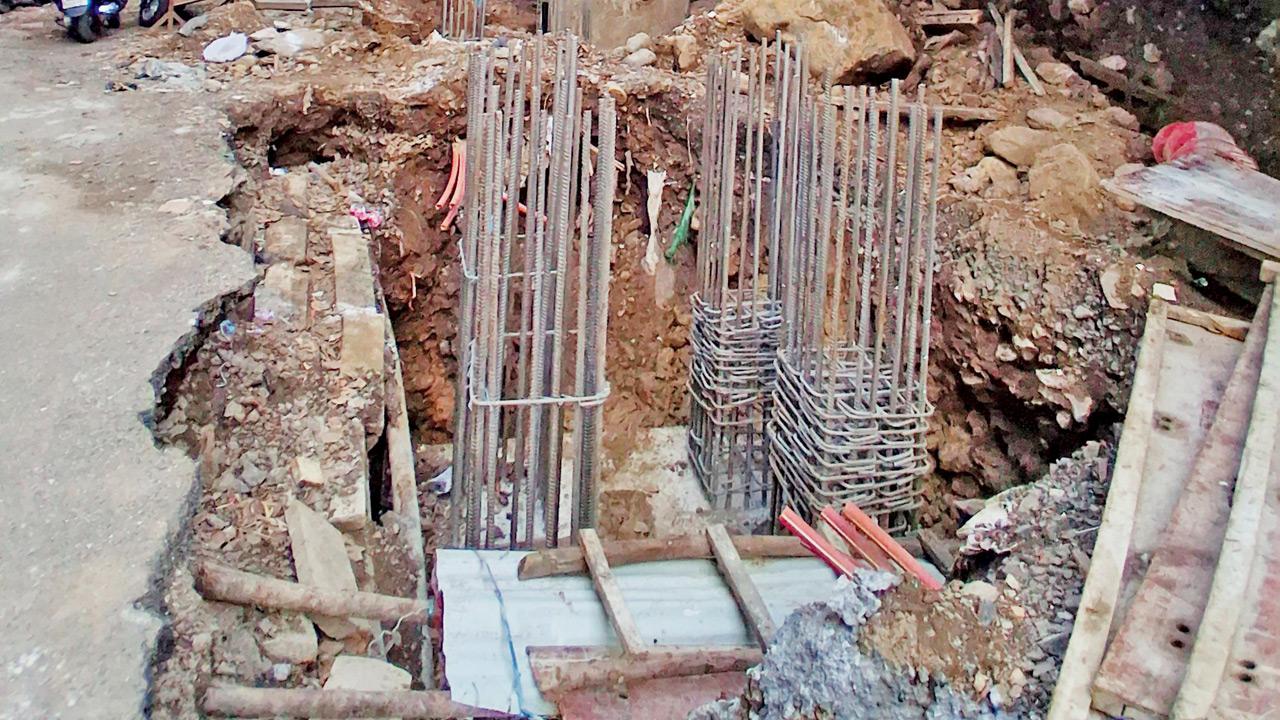 Mumbai: Sindoor bridge footpaths see progress, but Vikhroli bridge awaits action