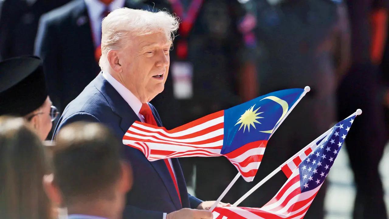 Juez descalifica al fiscal estadounidense en funciones Bill Essayli por exceder el plazo legal Juez descalifica al fiscal estadounidense en funciones Bill Essayli por exceder el plazo legal