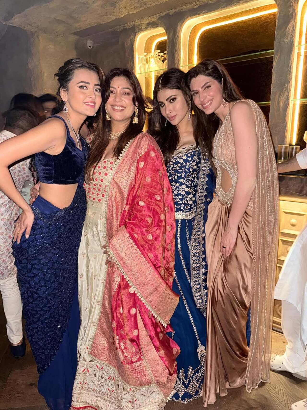 Gorgeous ladies in one frame, who stole the show? Tejasswi or Mouni