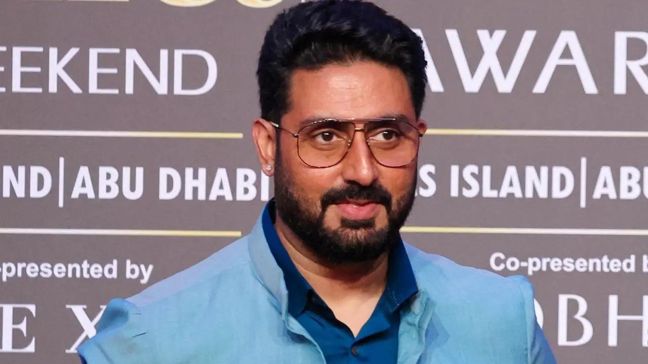 Abhishek Bachchan shuts down troll accusing him of buying Filmfare award