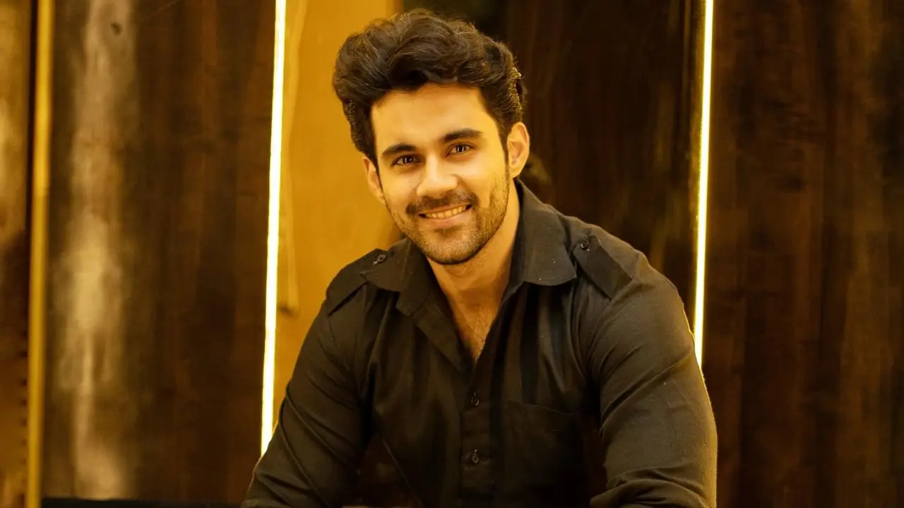 Abhishek Bajaj birthday 2025: 12 shirtless pics of the Bigg Boss 19 star
