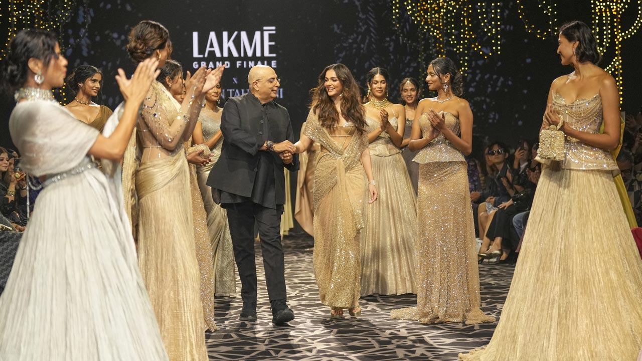 Aneet Padda dazzles in Tarun Tahiliani at Lakme Fashion Week finale