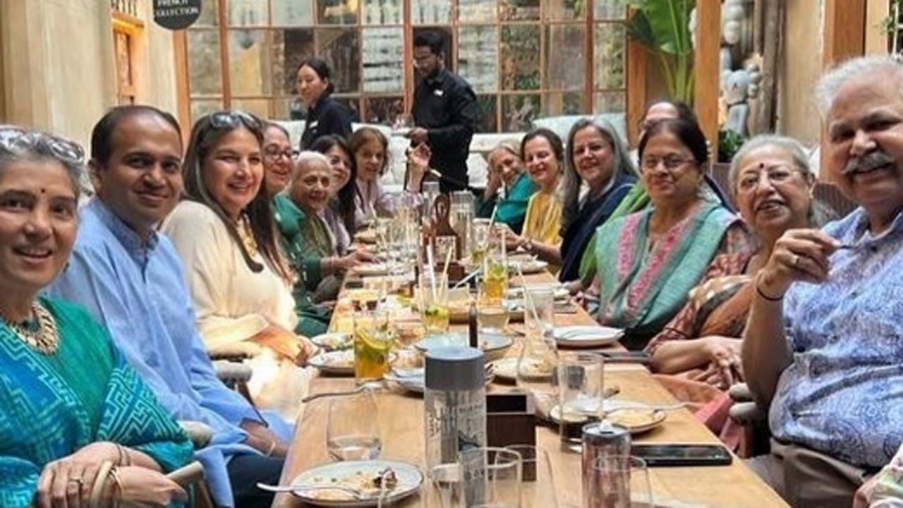 Shabana Azmi remembers late actor Satish Shah: 'Bichde sabhi baari baari' Picture Courtesy/Shabana Azmi`s Instagram account