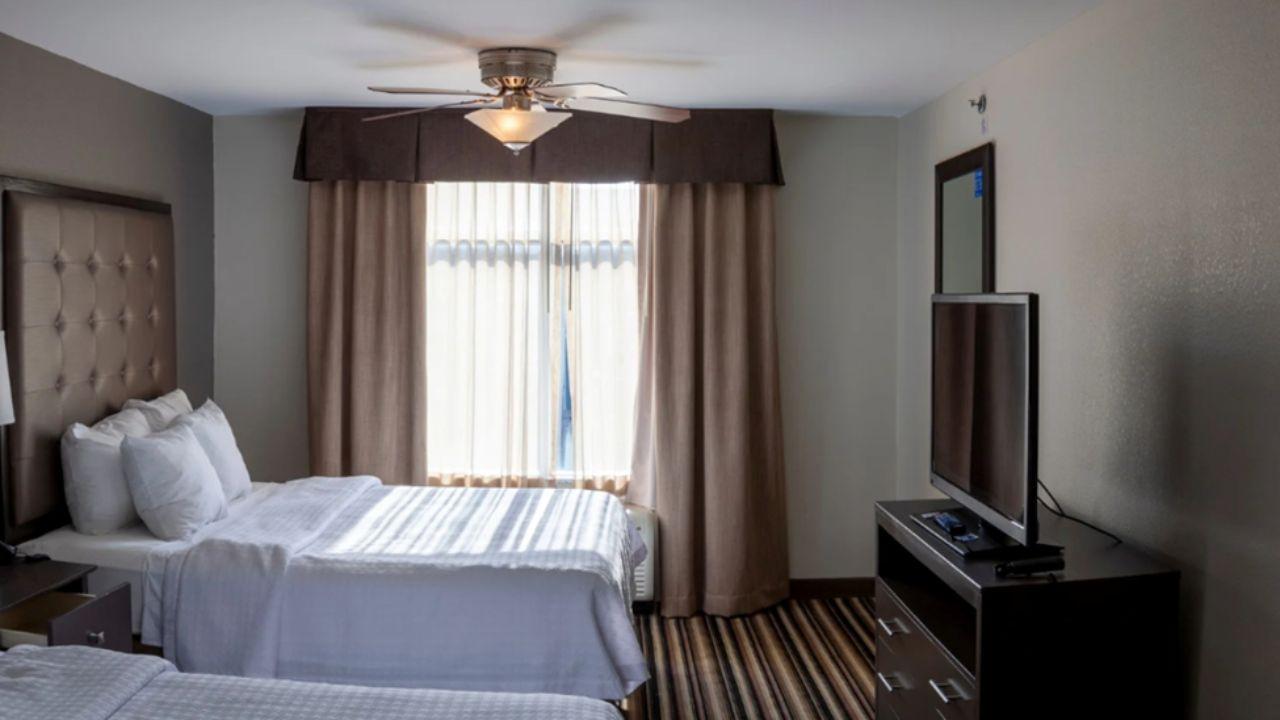 Aspect Realty Revives-Stalled Worli Project, Delivers Fully Furnished SRA Homes