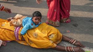 IN PHOTOS: Glimpses of Chhath Puja festivities in Kolkata