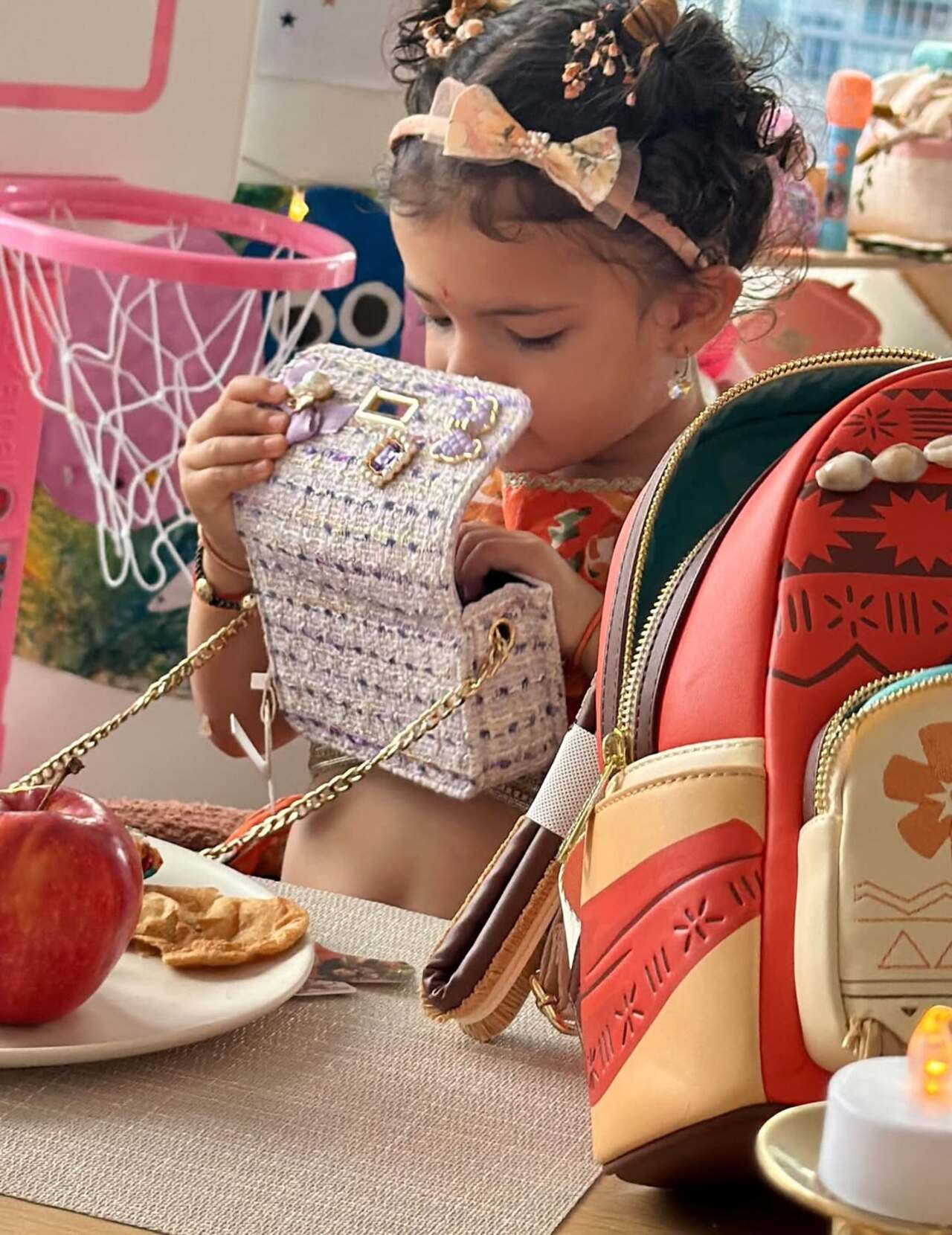 With every festive season, kids receive blessings in the form of shagun (money), guess Malti is keeping that in her little purse