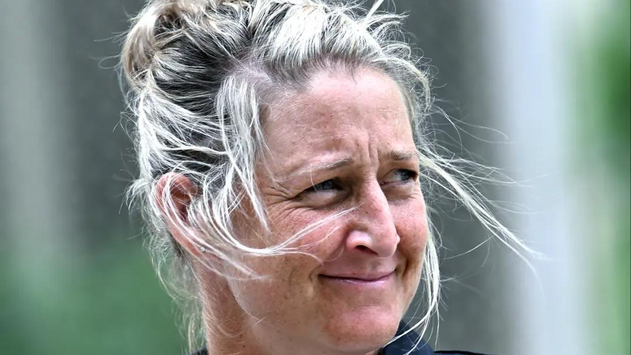 England deny New Zealand’s Sophie Devine a fairytale farewell