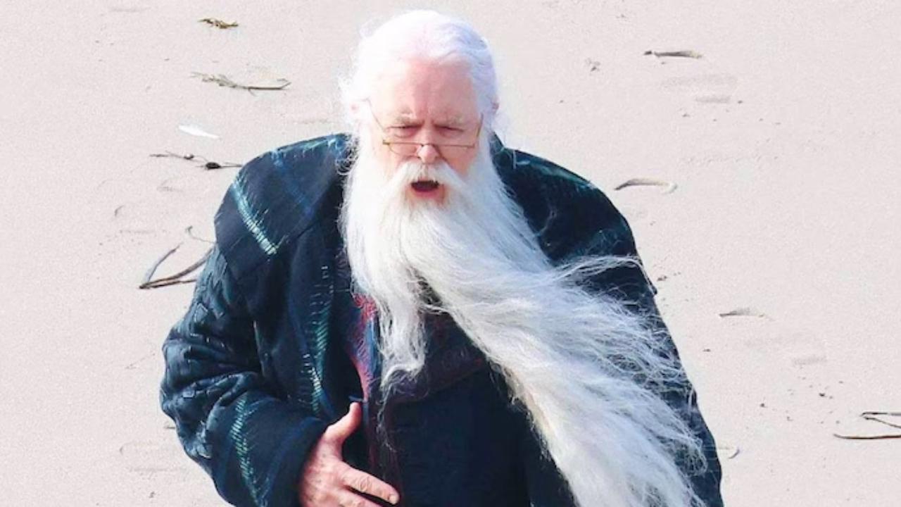 John Lithgow to play Dumbledore in Harry Potter; leaked pics go viral
