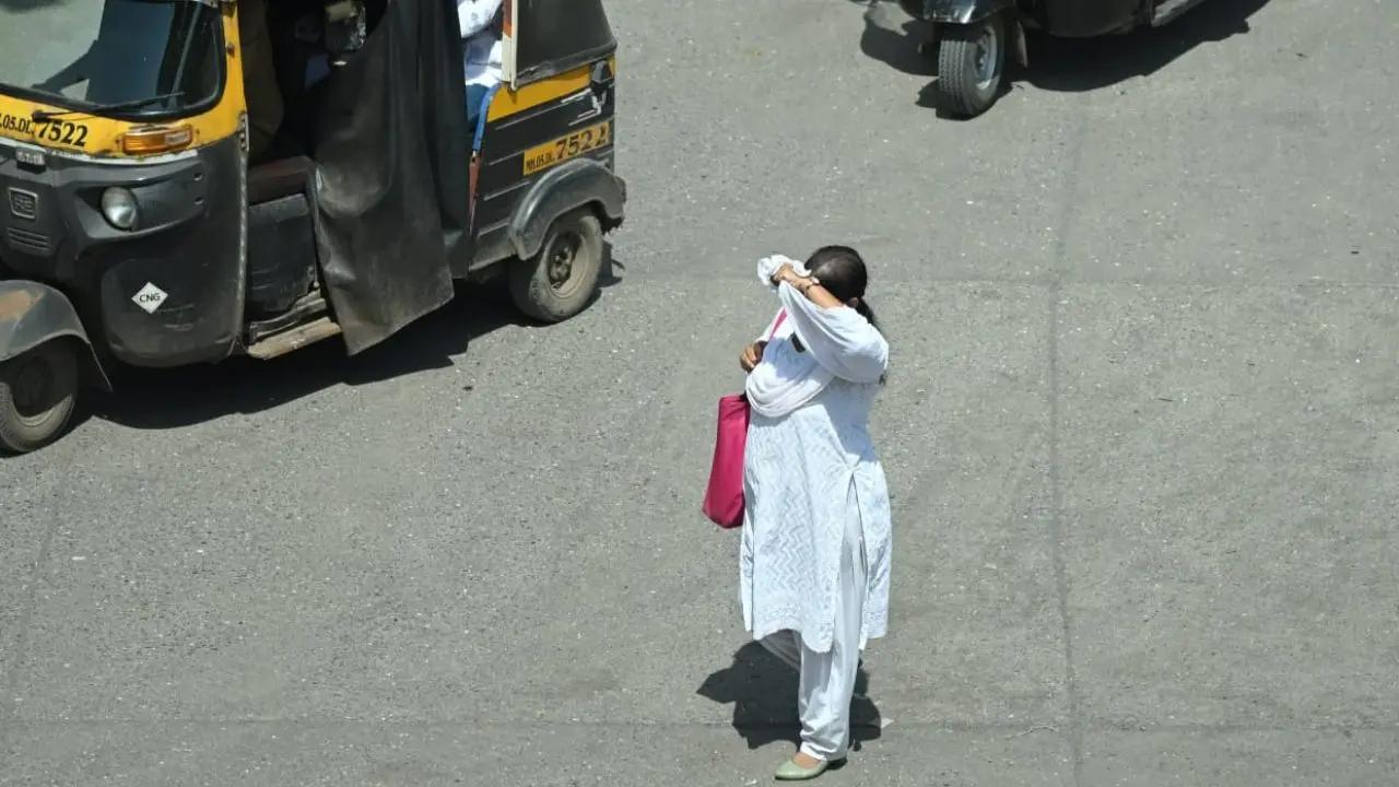 Mumbai weather updates: Dry and humid conditions prevail in city