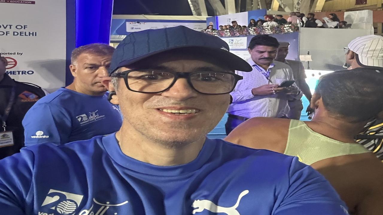 Earlier today, Union Minister Mansukh Mandaviya flagged off the 20th edition of Vedanta Delhi Half Marathon 2025. Delhi Lieutenant Governor VK Saxena, CDS General Anil Chauhan and Navy Chief Admiral Dinesh K Tripathi were also present