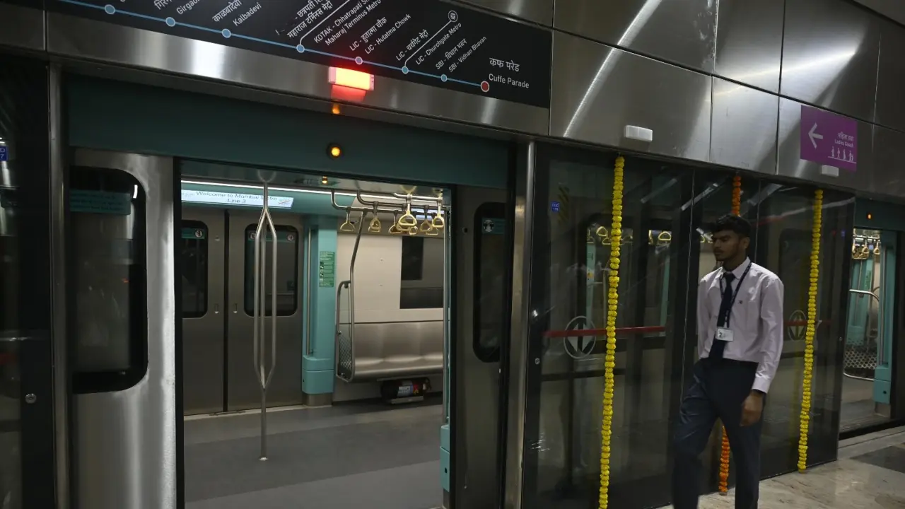 The prime minister inaugurated the final phase of the metro corridor virtually from the venue in Navi Mumbai where he inaugurated the Navi Mumbai International Airport