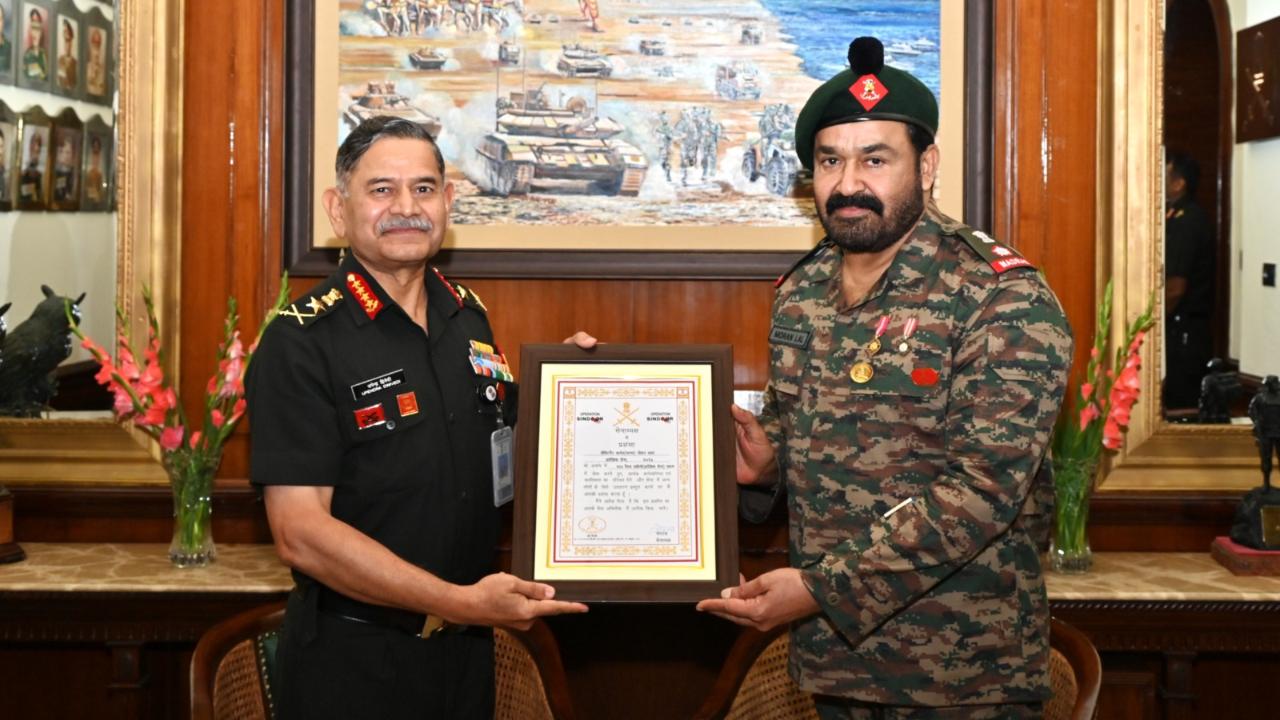 Mohanlal honoured by Indian Army Chief after Dadasaheb Phalke Award win