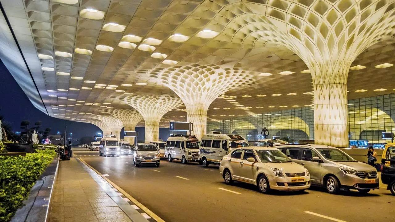 Three Mumbai airport staffers held for extorting passengers by posing as customs officers