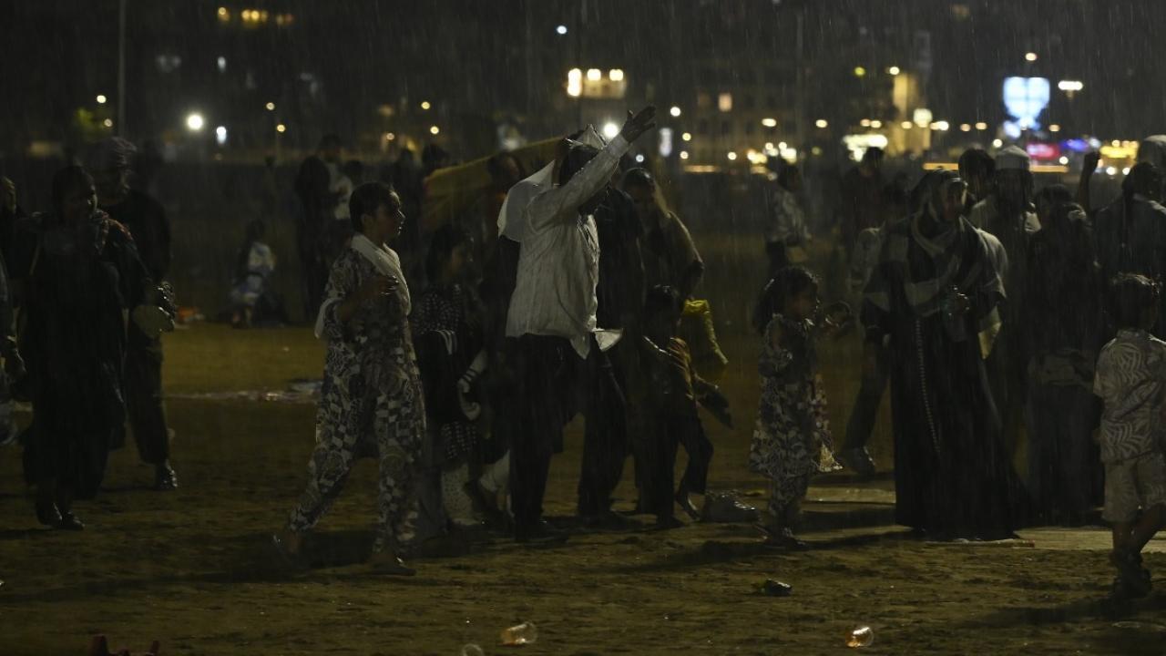 Earlier in the day, Mumbai woke up to a bright and sunny morning on Thursday, as the city continued to experience dry yet humid conditions during the day