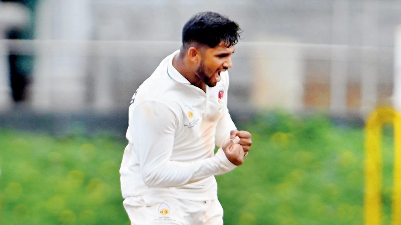 Ranji Trophy: Mumbai spinners limit Chhattisgarh to 175-6 Ranji Trophy: Mumbai spinners limit Chhattisgarh to 175-6
