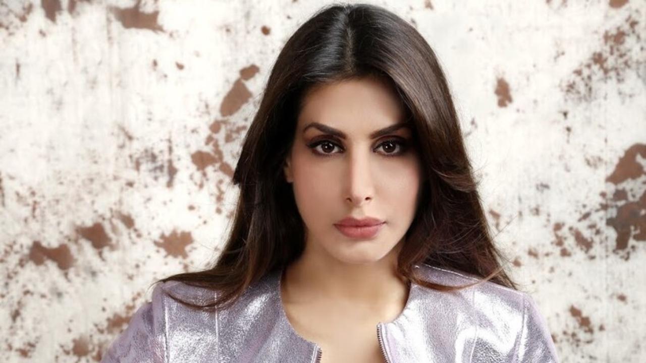 `Bogus challenge`: Priya Kapur says Karisma Kapoor`s kids knew about the will