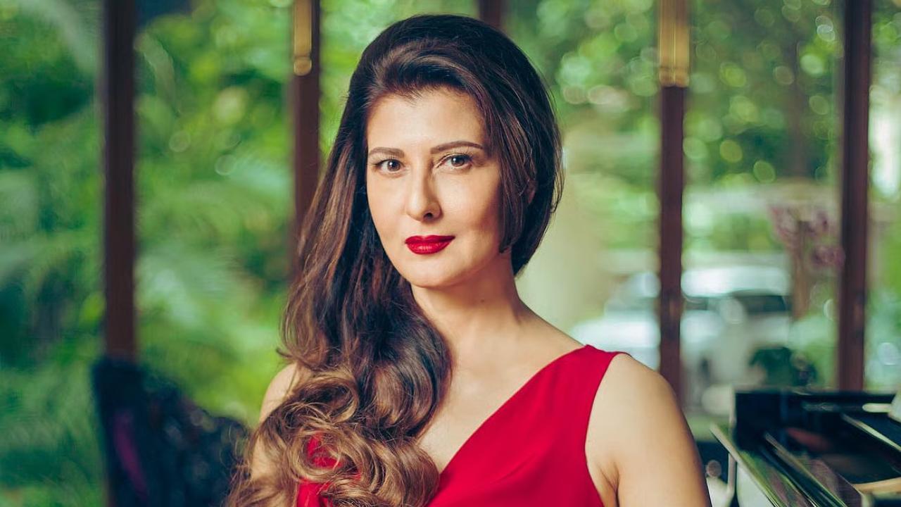Sangeeta Bijlani talks about the robbery at her Pune residence: `Feels unsafe..`