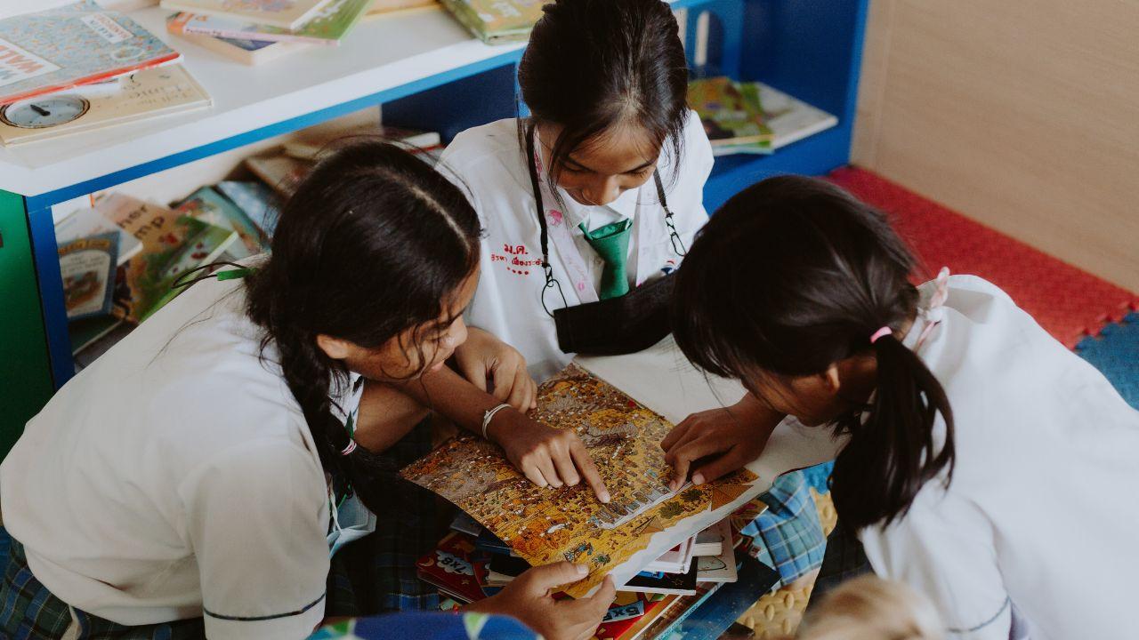 Mumbai LIVE: State issues resolution to continue free sanitary pad distribution