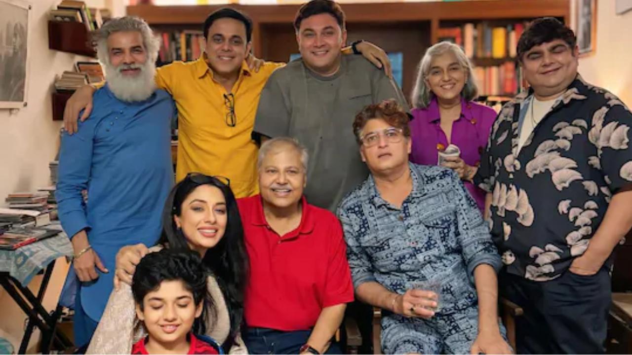 Satish Shah death: Why Sarabhai Vs Sarabhai cast sang title song at his funeral Satish Shah death: Why Sarabhai Vs Sarabhai cast sang title song at his funeral