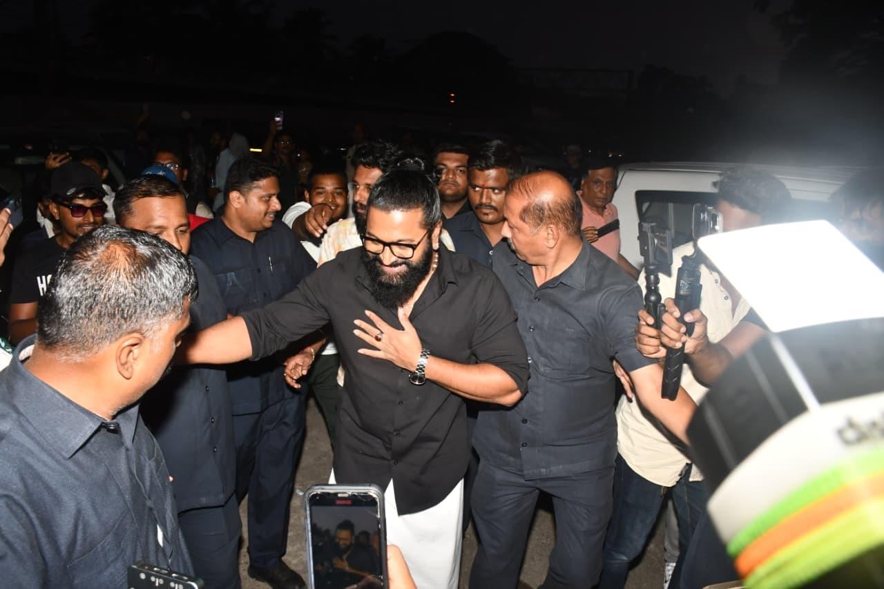 Rishab Shetty garners immense love for Kantara Chapter 1