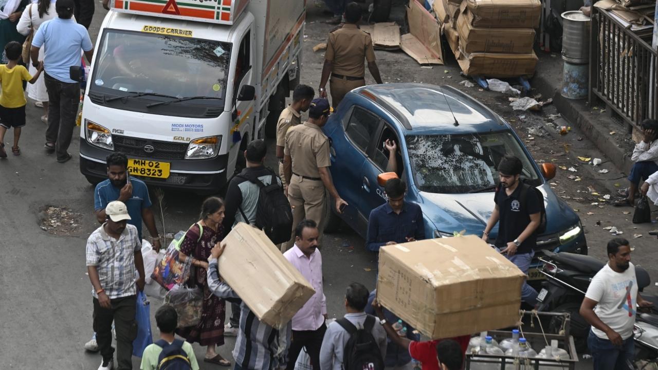 Shoppers from parts of the city each year flock to the area for last-minute purchases ahead of the festival